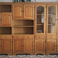 CREDENZA CRISTALLIERA