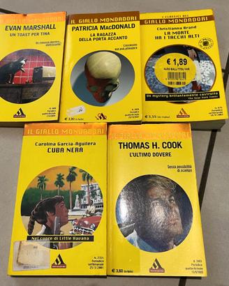 Stock libri 5 pezzi (#01-02)