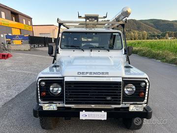 Land Rover Defender 90 2.2 TD4 Station Wagon E N1