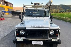 Land Rover Defender 90 2.2 TD4 Station Wagon E N1
