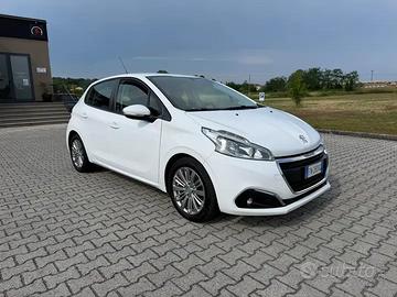 Peugeot 208 5p allure diesel