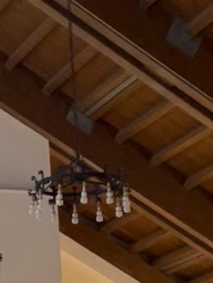 Lampadario in ferro forgiato