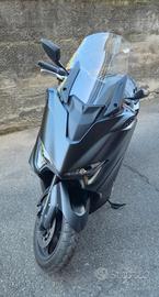 T MAX 560