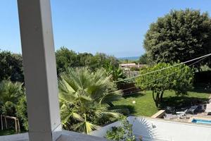 Appartamento di 225 m² con più di 5 locali a Giugl