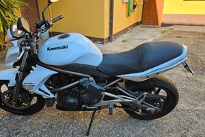 Kawasaki ER 6N - 2010