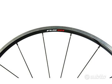 Cerchi Shimano WH-RS21