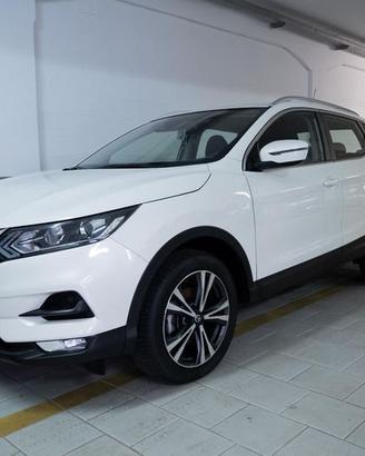 Nissan Qashqai 1.3 dig-t Acenta Premium 140cv
