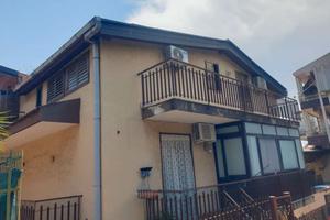 Ampio 3 vani in piccolo condominio belsito