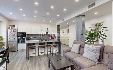 3 LOCALI! TOTALMENTE RISTRUTTURATO! ZONA COMODA AI