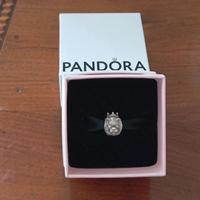Charm Pandora Leone