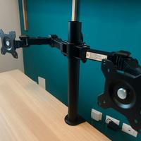 Amazon Basics Supporto per monitor doppio