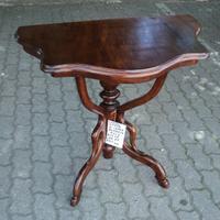 Consolina con zampe di capra epoca 800