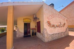 Locale artigianale a costa rei