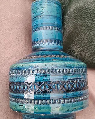 Vaso Rimini Blu con alcuni segni