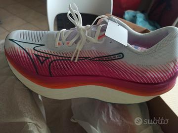 Mizuno Wave Rebellion Pro WOS Pink 42,5