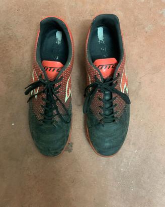 Scarpe calcetto