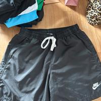 costume/pantaloncino nike