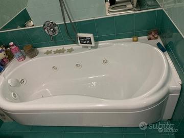 Vasca idromassaggio TEUCO HYDROSONIC