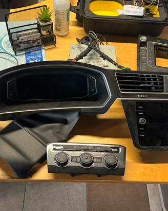 Quadro strumenti Cockpit e autoradio Tiguan 2019