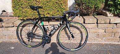 Bici da Corsa Scott Addict in carbonio