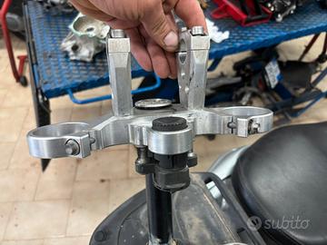 Piastra di sterzo superiore aprilia tuono