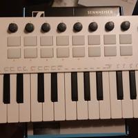 tastiera midi bluetooth nuova 140 euro 