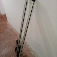 Barre portatutto universali con serrature per auto