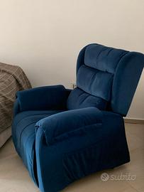 POLTRONA ALZATA ASSISTITA