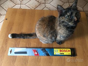 Spazzola tergicristallo 40 cm Bosch 3397008530