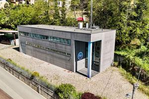 Capannone e uffici di rappresentanza