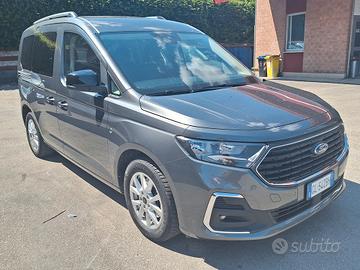 Ford Tourneo Connect 1.5 EcoBoost 114 CV Titanium