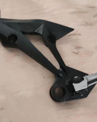 pedalina posteriore sinistra Kawasaki Z750