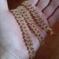 collana cubana tema estate