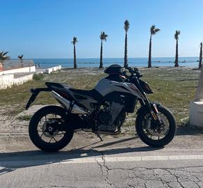 KTM DUKE 790 L