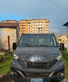 CAMION IVECO DAILY RIBALTABILE 