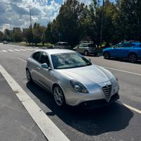 Alfa romeo giulietta quadrifoglio verde 1750