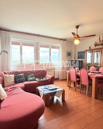 Via Byron - 5 Locali Ultimo piano luminoso!