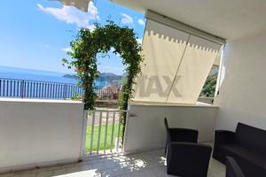 App in residence con corte panoramica a Letojanni