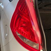 fanali posteriori  + cofano posteriore