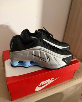 Nike shox r4