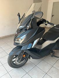 Sym Cruisim 300 ABS