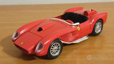 Modellino FERRARI 250 TESTAROSSA Burago 1:24