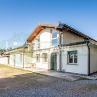 CASA INDIPENDENTE CON BOX, LIBERA SUBITO!