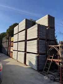 Ponteggio edilponte a boccole completo di pedane