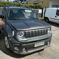 Jeep Renegade del 2023 per ricambi