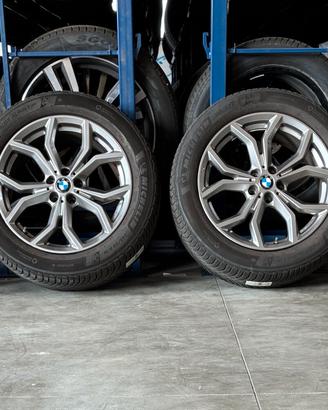 SET 4 BMW X3 X4 G01 G02 19 MI2 originali 245/50 R1