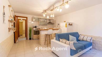 BILOCALE CON VERANDA PRONTO DA VIVERE