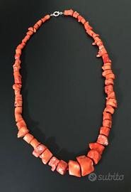 Collana in corallo bambù