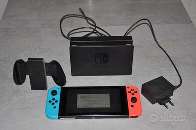 NINTENDO SWITCH CON 3 GIOCHI