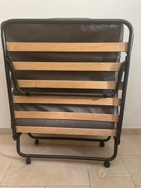 Letto/ brandina pieghevole con materasso